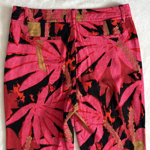 J. Crew | High-waisted Kickout Crop Pant in Palm-Print Grasscloth Pink/Black 12 - Picture 10 of 12